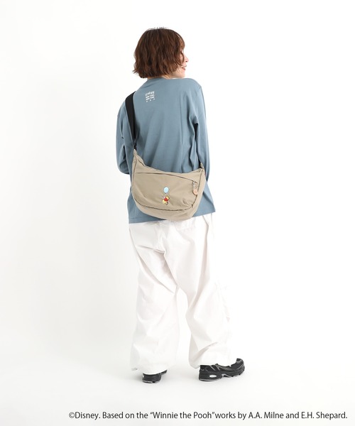Manhattan Portage(マンハッタンポーテージ)の「DUET SHOULDER BAG NYLON TUSSAH QUILL 25 / POOH(ショルダーバッグ・レディース・ベージュ/ブラック・SMALL)」の19枚目の写真