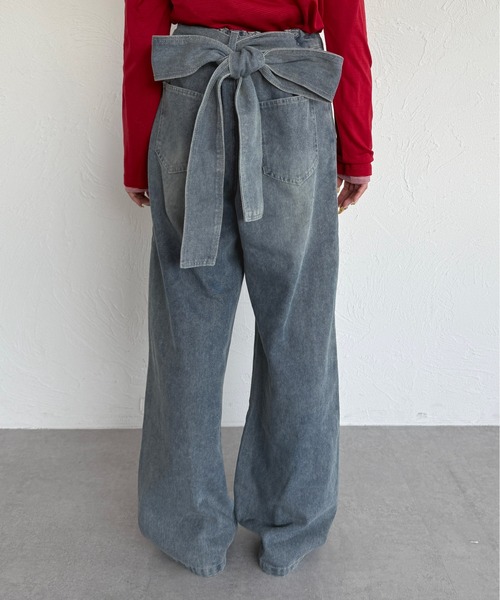 kutir(クティール)の「2wayバックリボンカーブデニムパンツ(デニムパンツ・レディース・ブルー/ブラック・SMALL/MEDIUM/LARGE)」の9枚目の写真