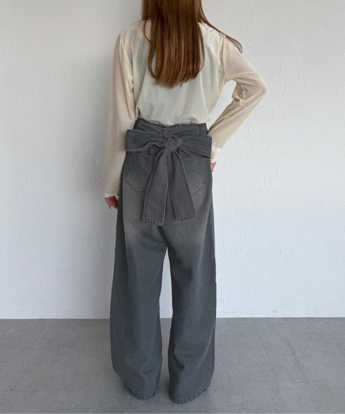 kutir(クティール)の「2wayバックリボンカーブデニムパンツ(デニムパンツ・レディース・ブルー/ブラック・SMALL/MEDIUM/LARGE)」の6枚目の写真