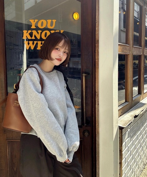 KOBE LETTUCE（コウベレタス）の「[ yuri.さんコラボ ] 選べる2丈裏起毛刺繍入りスウェットトップス（スウェット・レディース・ピンク系/ネイビー/ブラウン系/グレー/ネイビー系/グレー系/ピンク/ブラウン・M1/M）」の9枚目の写真