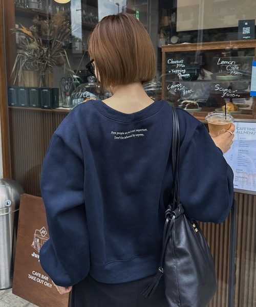 KOBE LETTUCE（コウベレタス）の「[ yuri.さんコラボ ] 選べる2丈裏起毛刺繍入りスウェットトップス（スウェット・レディース・ピンク系/ネイビー/ブラウン系/グレー/ネイビー系/グレー系/ピンク/ブラウン・M1/M）」の15枚目の写真