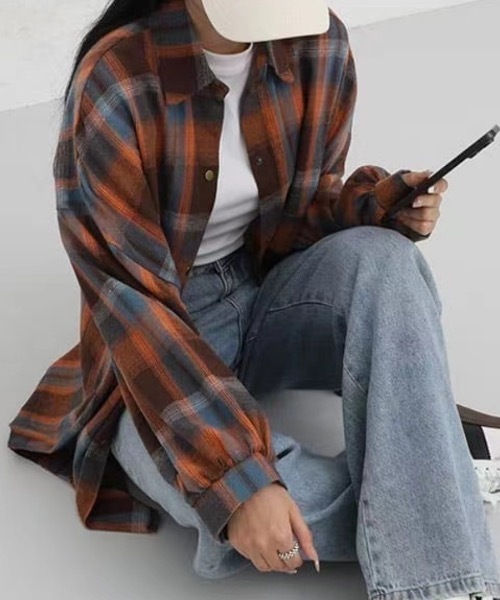 FUNdaysion(ファンデイション)の「ユニセックスチェック柄シャツ(シャツ/ブラウス・レディース・オレンジ/グリーン/ブルー・M)」の1枚目の写真