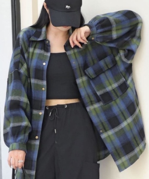 FUNdaysion(ファンデイション)の「ユニセックスチェック柄シャツ(シャツ/ブラウス・レディース・オレンジ/グリーン/ブルー・M)」の20枚目の写真