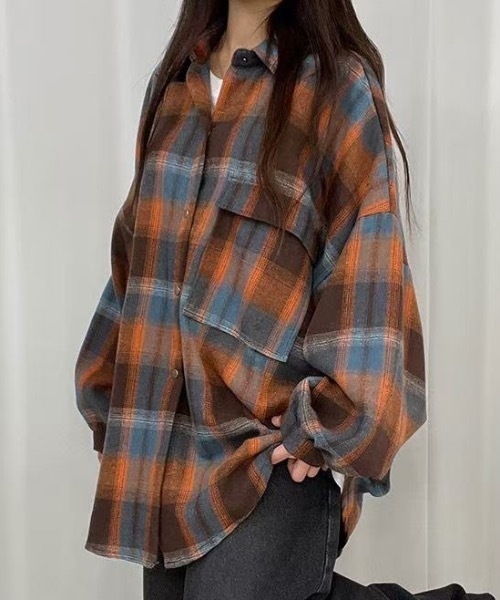 FUNdaysion(ファンデイション)の「ユニセックスチェック柄シャツ(シャツ/ブラウス・レディース・オレンジ/グリーン/ブルー・M)」の12枚目の写真