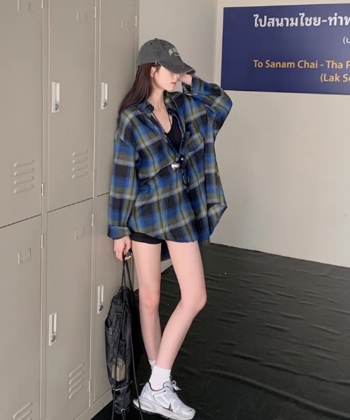 FUNdaysion(ファンデイション)の「ユニセックスチェック柄シャツ(シャツ/ブラウス・レディース・オレンジ/グリーン/ブルー・M)」の11枚目の写真