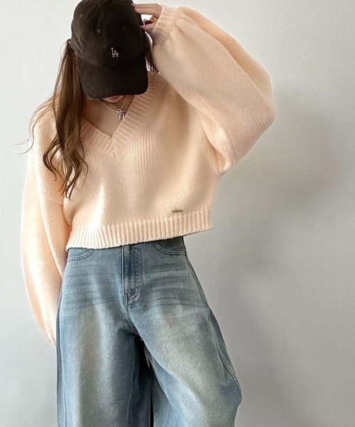 classicalelf(クラシカルエルフ)の「《AYA×クラシカルエルフコラボ》ふんわり可愛く、きらっと上品。プレート付きクロップドローゲージVネックニット(長袖)(ニット/セーター・レディース・ベージュ/アイボリー/ピンク・MEDIUM/SMALL/X-LARGE/LARGE)」の17枚目の写真