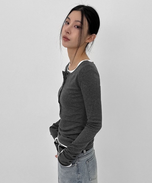 BLACKUP（ブラックアップ）の「[MADE] ケシルヘンリーネック長袖Tシャツ（Tシャツ/カットソー・レディース・ブラック/ホワイト/ネイビー/クリーム/チャコール・FREE）」の7枚目の写真