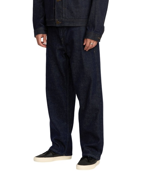 VOLCOM(ボルコム)の「VOLCOM POVJ DENIM CHINO/ボルコムデニムパンツ(デニムパンツ・メンズ・インディゴブルー・32inch/30inch/28inch/34inch)」の1枚目の写真