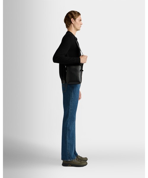 BALLY(バリー)の「CAPITOL NS CROSS(ボディバッグ/ウエストポーチ・メンズ・ブラック・ONESIZE)」の2枚目の写真