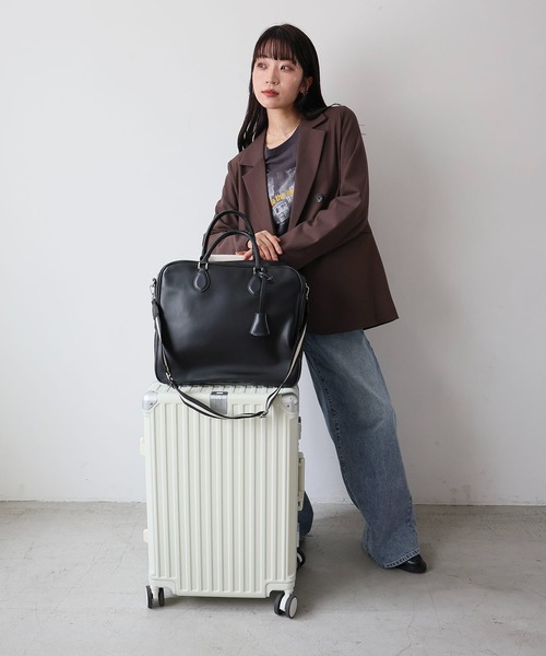 MIAN (ミアン)の「ラインテープ ビッグボストンバッグ(ボストンバッグ・レディース・グレー/ブラック・FREE)」の4枚目の写真