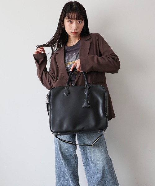 MIAN (ミアン)の「ラインテープ ビッグボストンバッグ(ボストンバッグ・レディース・グレー/ブラック・FREE)」の5枚目の写真