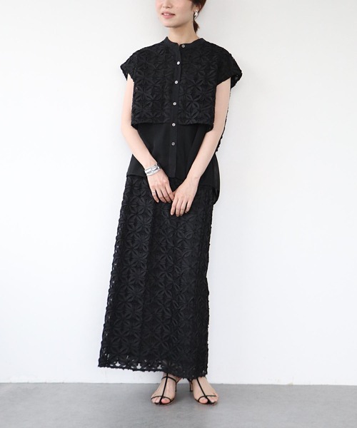 Jines(ジネス)の「フラワー刺繍タイトスカート(スカート・レディース・ホワイト/ブラック・38)」の19枚目の写真
