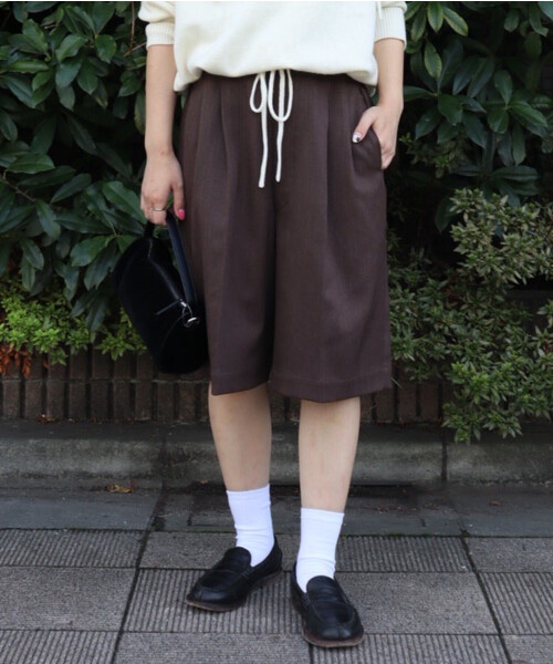 FREAK'S STORE(フリークスストア)の「2tack Shorts/ツータックショーツ(その他パンツ・レディース・チャコールグレー/ブラウン・SMALL/MEDIUM)」の1枚目の写真
