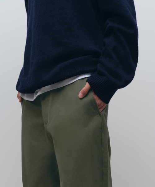 MUSINSA STANDARD（ムシンサスタンダード）の「ブラシドレギュラーフィットチノパンツ[カーキ]（その他パンツ・メンズ・その他・40/38/42/36/34/32/30/31/33/26/27/28/29）」の5枚目の写真