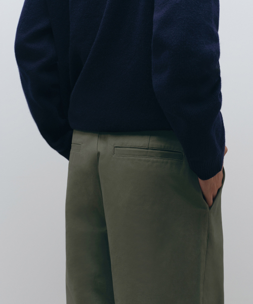 MUSINSA STANDARD（ムシンサスタンダード）の「ブラシドレギュラーフィットチノパンツ[カーキ]（その他パンツ・メンズ・その他・40/38/42/36/34/32/30/31/33/26/27/28/29）」の6枚目の写真