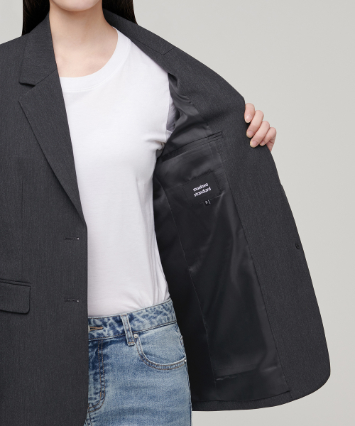 MUSINSA STANDARD WOMAN(ムシンサスタンダードウーマン)の「レディースベーシックブレザー【チャコールグレー】(テーラードジャケット・レディース・その他・SMALL/MEDIUM/LARGE/X-LARGE/X-SMALL)」の9枚目の写真