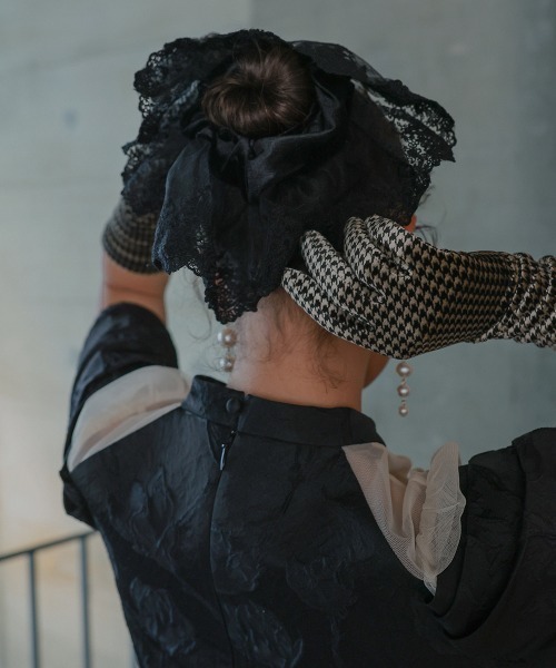 Callarus（カラルス）の「〔Callarus〕レース×ベロアシュシュ（シュシュ・レディース・パープル系/グレー系/ブラック・FREE）」の2枚目の写真