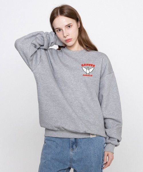GRAVER（グレーバー）の「[ユニセックス]スモールホワイトダックウィングスマイルマンツーマン_グレー（スウェット・レディース・グレー・LARGE/MEDIUM/X-LARGE）」の2枚目の写真