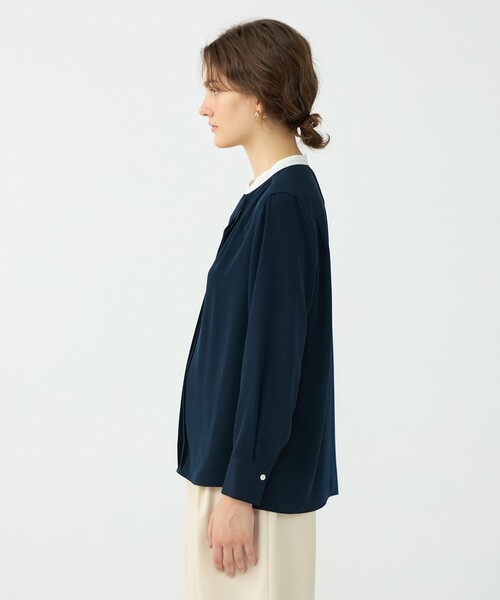 BALLSEY(ボールジィ)の「プリマベーラデシン スキッパータックブラウス(シャツ/ブラウス・レディース・ホワイト/ネイビー・36)」の3枚目の写真