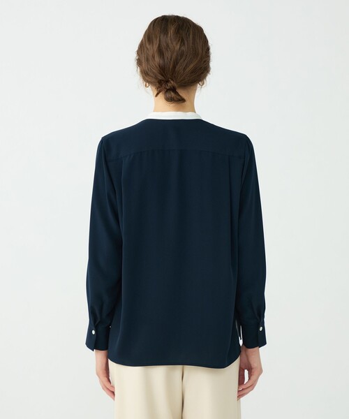 BALLSEY(ボールジィ)の「プリマベーラデシン スキッパータックブラウス(シャツ/ブラウス・レディース・ホワイト/ネイビー・36)」の4枚目の写真
