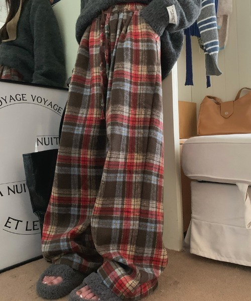 FAVORITO(ファヴォリート)の「チェック柄ワイドパンツ(その他パンツ・レディース・レッド・M/L)」の1枚目の写真