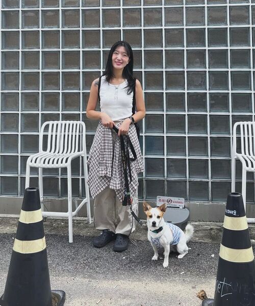 SOME PLACE（サムプレイス）の「パイピングライントレーニングワイドストリングジョガーパンツ[ベージュ]（スウェットパンツ・レディース・Beige・FREE）」の6枚目の写真