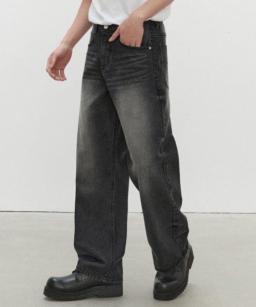 DECET(デケト)の「Mid Rise Wide Jeans DCPT027HLBlack(デニムパンツ・レディース・その他・28/30/32/34/26)」の7枚目の写真