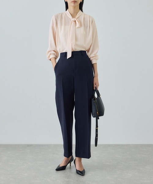 ROPE'(ロペ)の「ボウタイブラウス/イージーケア・26SS(シャツ/ブラウス・レディース・ベージュ/ホワイト・FREE)」の7枚目の写真