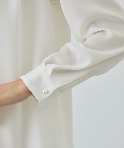 ROPE'(ロペ)の「ボウタイブラウス/イージーケア・26SS(シャツ/ブラウス・レディース・ベージュ/ホワイト・FREE)」の14枚目の写真