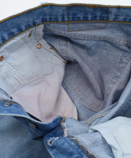 Levi's(リーバイス)の「【USED】Y2K Levi's 501 デニムパンツ(デニムパンツ・メンズ・ブルー・X-SMALL)」の5枚目の写真