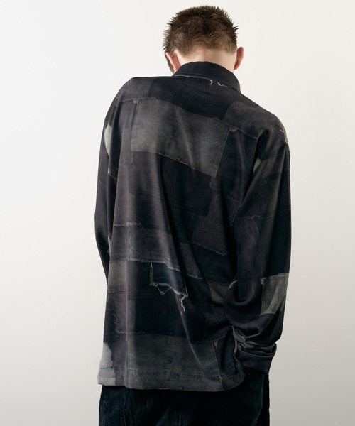 AIVER（アイバー）の「AIVER　トロンプルイユボロ転写シャツ（シャツ/ブラウス・メンズ・ブラック・LARGE/MEDIUM/SMALL）」の2枚目の写真