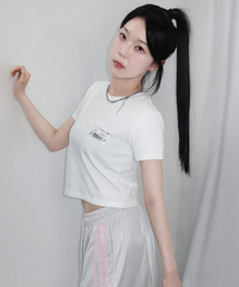 ケアロゴホワイトクロップTシャツ