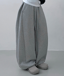 MOOVN（ムブン）の「エッセンシャルワイドバルーンスウェットジョガーパンツグレー（スウェットパンツ）」