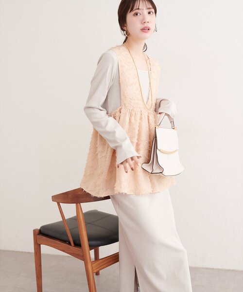 natural couture(ナチュラルクチュール)の「お花ジャガードベスト×ラメワンピースセット(ワンピース・レディース・アイボリー/ブラック/オレンジ・FREE/LARGE)」の3枚目の写真