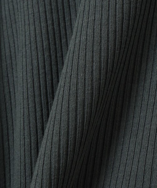 BEAMS（ビームス）の「ショート リブ ポロシャツ【ワイドショートフィット】（ポロシャツ・メンズ・チャコールグレー/ブラウン・XL/L/M/S）」の12枚目の写真