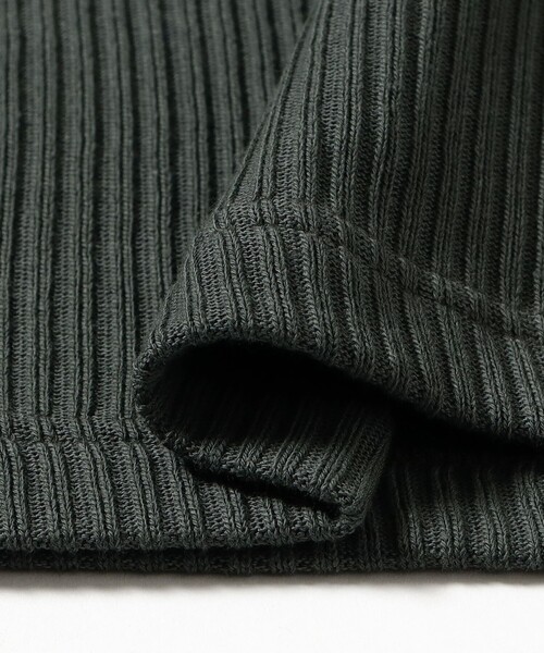 BEAMS（ビームス）の「ショート リブ ポロシャツ【ワイドショートフィット】（ポロシャツ・メンズ・チャコールグレー/ブラウン・XL/L/M/S）」の19枚目の写真