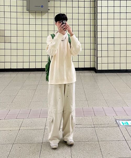 AGOD（エージーオーディー）の「クルーネックリブオーバーサイズハチニット[アイボリー]（ニット/セーター・レディース・アイボリー・X-LARGE/LARGE）」の8枚目の写真
