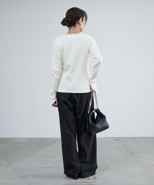 Lui's（ルイス）の「リブ切替デザイントップス（Tシャツ/カットソー・レディース・ホワイト/ブラウン/ブラック/グレー・FREE）」の9枚目の写真