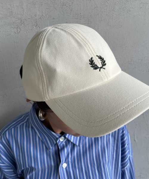 FRED PERRY（フレッドペリー）の「[FRED PERRY/フレッドペリー] ワンポイントロゴ刺繍キャップ（キャップ・レディース・ブラック/ナチュラル/ネイビー・ONE SIZE）」の18枚目の写真