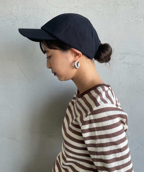 FRED PERRY（フレッドペリー）の「[FRED PERRY/フレッドペリー] ワンポイントロゴ刺繍キャップ（キャップ・レディース・ブラック/ナチュラル/ネイビー・ONE SIZE）」の6枚目の写真