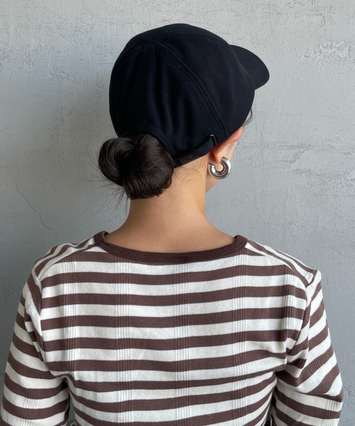 FRED PERRY（フレッドペリー）の「[FRED PERRY/フレッドペリー] ワンポイントロゴ刺繍キャップ（キャップ・レディース・ブラック/ナチュラル/ネイビー・ONE SIZE）」の7枚目の写真