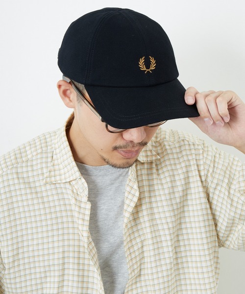 FRED PERRY（フレッドペリー）の「[FRED PERRY/フレッドペリー] ワンポイントロゴ刺繍キャップ（キャップ・レディース・ブラック/ナチュラル/ネイビー・ONE SIZE）」の8枚目の写真