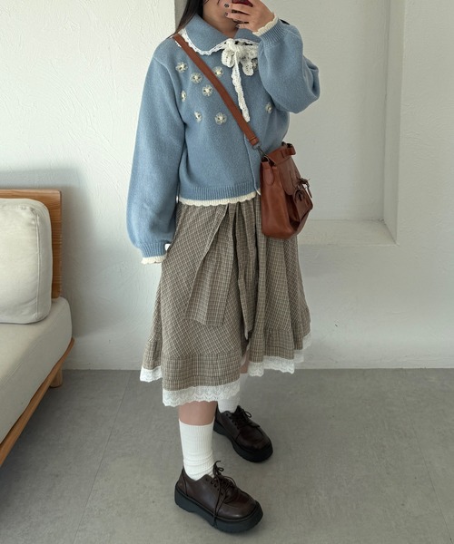 kutir（クティール）の「フラワーモチーフカーディガン（カーディガン/ボレロ・レディース・ネイビー/ライトブルー・FREE）」の12枚目の写真