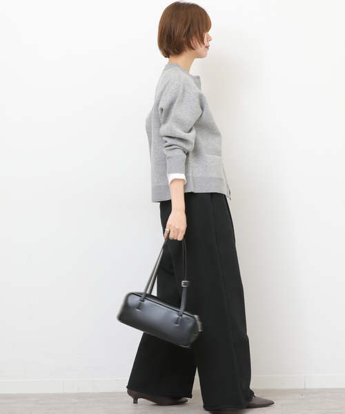 JOURNAL STANDARD relume（ジャーナルスタンダード　レリューム）の「《WEB限定追加》タックワイドイージースウェットパンツ（スウェットパンツ・レディース・ブラック/チャコールグレー・FREE）」の4枚目の写真