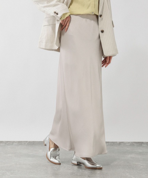 GLOBAL WORK(グローバルワーク)の「※サテンストレッチフレアスカート/634549(スカート・レディース・ダークブラウン/グレー系その他/チャコールグレー/その他・SHORT/REGULAR)」の9枚目の写真