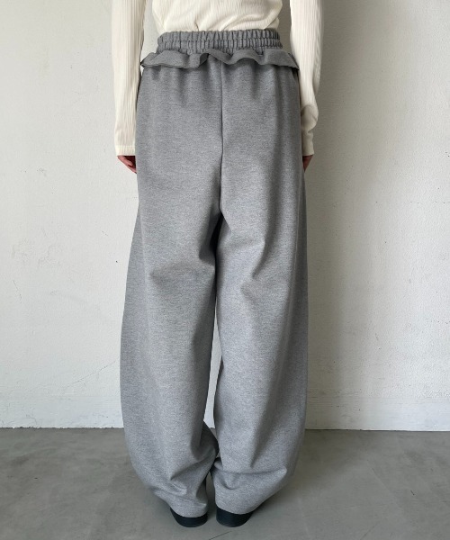 AIC.(エーアイシー)の「フリルデザインスウェットバレルパンツ(スウェットパンツ・レディース・ライトグレー/グレー・FREE)」の7枚目の写真