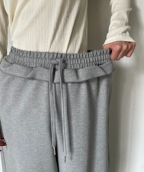 AIC.(エーアイシー)の「フリルデザインスウェットバレルパンツ(スウェットパンツ・レディース・ライトグレー/グレー・FREE)」の13枚目の写真