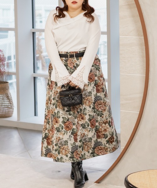 CLETTE(クレット)の「CLETTEオリジナル袖レースドレープネックプルオーバー(Tシャツ/カットソー・レディース・ブラック/チャコールグレー/オフホワイト・4L/3L/LL)」の16枚目の写真