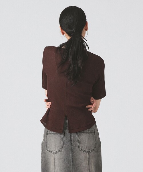 Ray BEAMS（レイビームス）の「バックスリット カーブ ヘムTシャツ（Tシャツ/カットソー・レディース・ブラウン/ブルー/オフホワイト・ONE SIZE）」の2枚目の写真