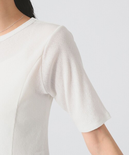 Ray BEAMS（レイビームス）の「バックスリット カーブ ヘムTシャツ（Tシャツ/カットソー・レディース・ブラウン/ブルー/オフホワイト・ONE SIZE）」の6枚目の写真